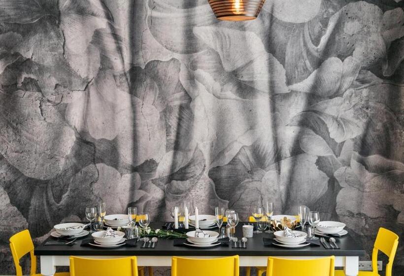Appartamento 1 Camera da Letto con Terrazza, District17   Loftaffair Collection