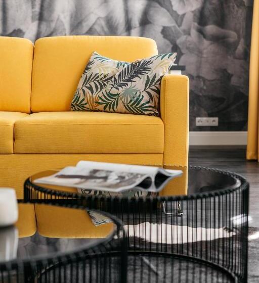 דירת חדר עם טרסה, District17   Loftaffair Collection