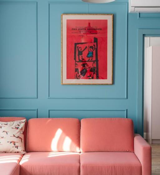 דירה בת חדר שינה 1 עם מרפסת, District17   Loftaffair Collection