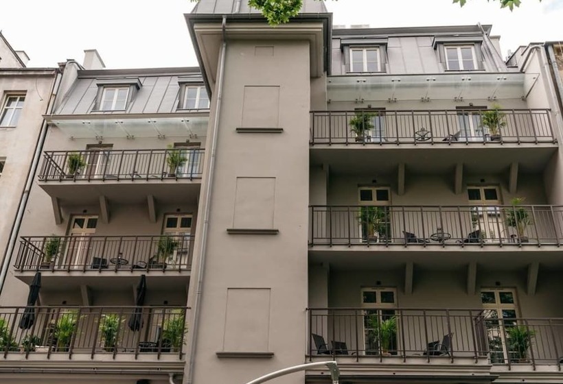 דירה בת חדר שינה 1 עם מרפסת, District17   Loftaffair Collection