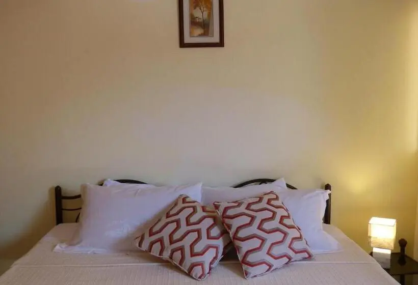 اتاق استاندارد با چشمانداز استخر, Grazia Maria