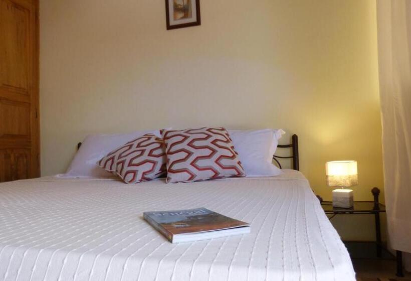 Standardzimmer mit Poolblick, Grazia Maria