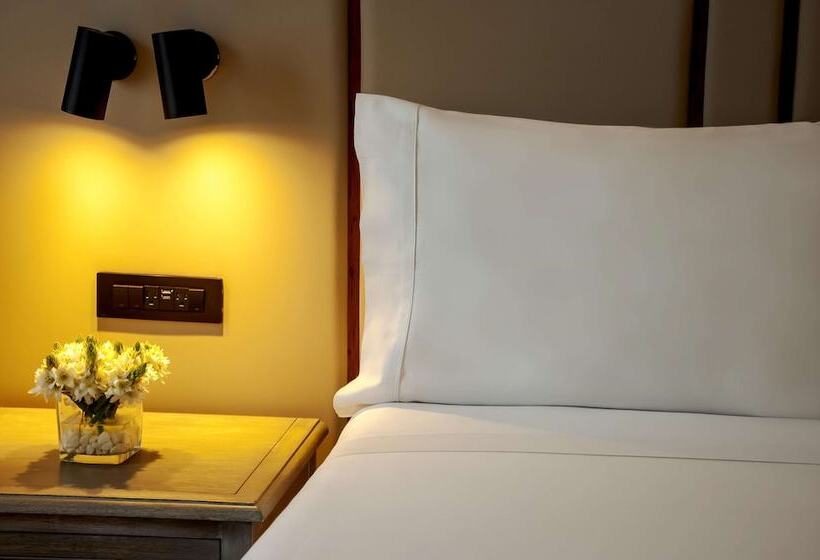 标准间, NH Cali Boulevard del Río