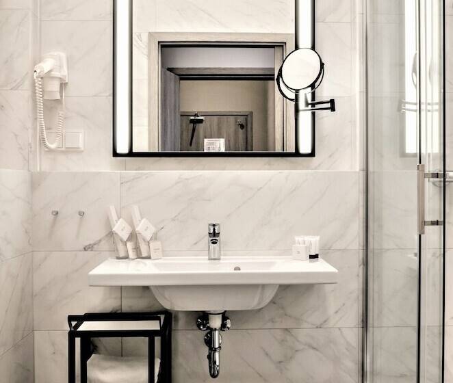 Classic-huone, Amber Design Residence