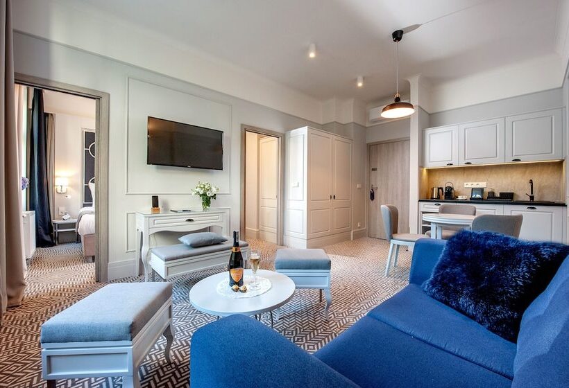 Апартаменты Премиум 1 Спальня, Amber Design Residence