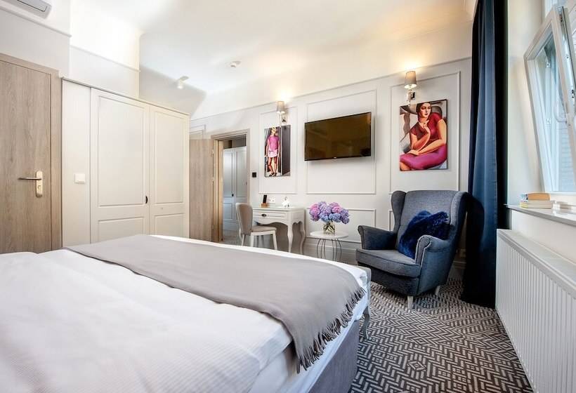 Семейные Апартаменты, Amber Design Residence