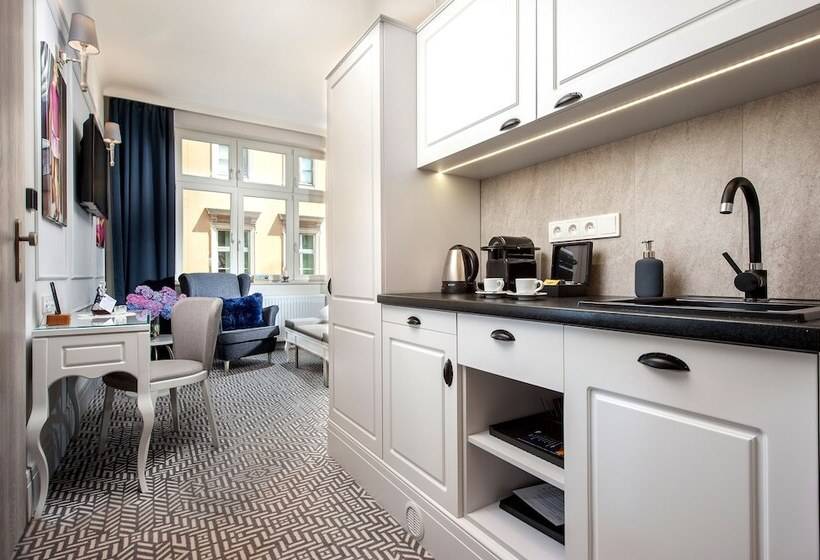 Семейные Апартаменты, Amber Design Residence