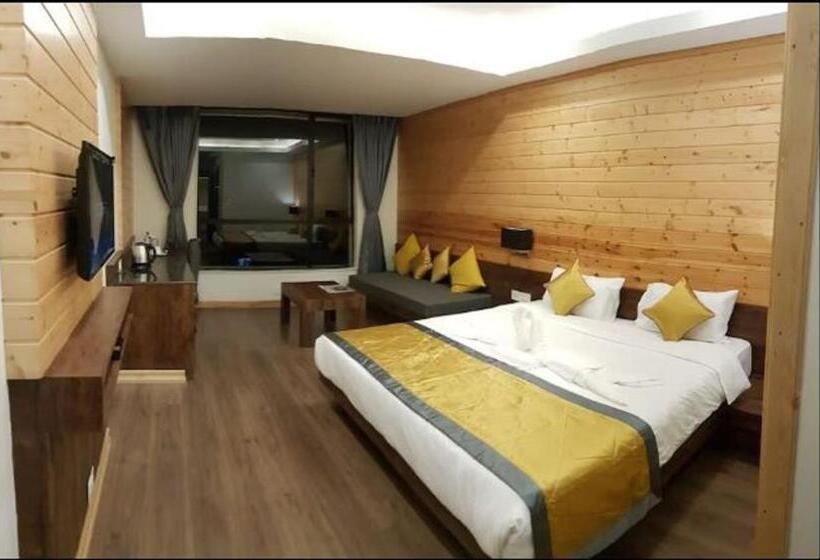 Quarto Superior, Yashshree Sanderling Mall Road