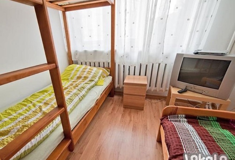 Номер Стандарт Четырехместный Совместный Санузел, Folks Village Plowce House
