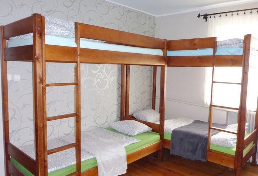 Семейный Номер Совместный Санузел, Folks Village Plowce House