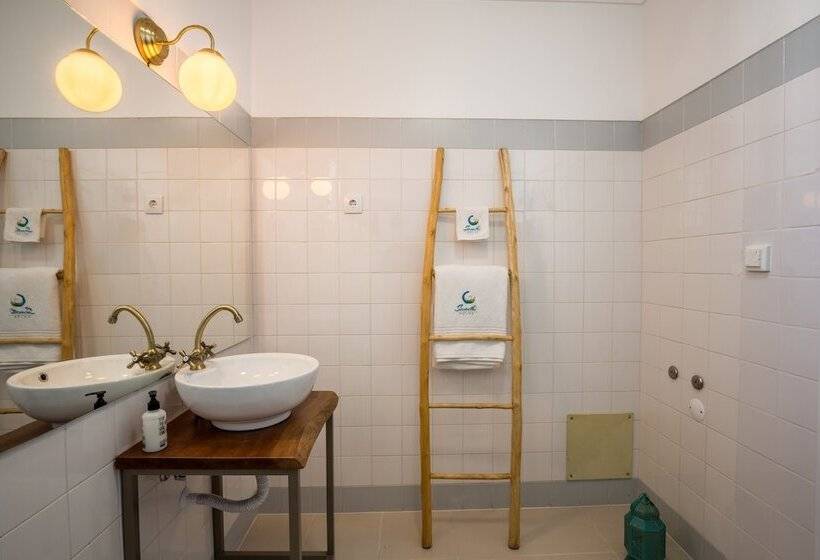 اتاق عادی, Sandhi House   Yoga & Wellness