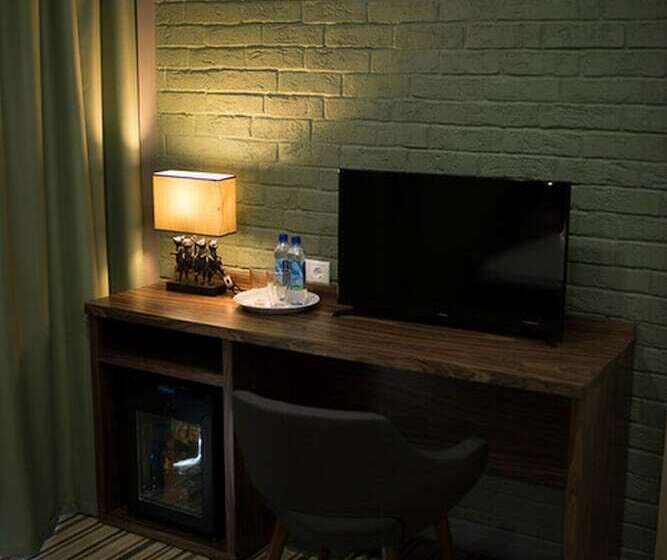 デラックスルーム, Capital