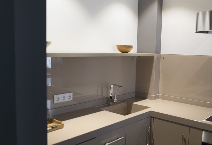 １ベッドルームアパートメント, Capital