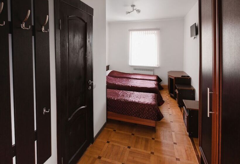 اتاق استاندارد سه نفره, Pansionat Vershina