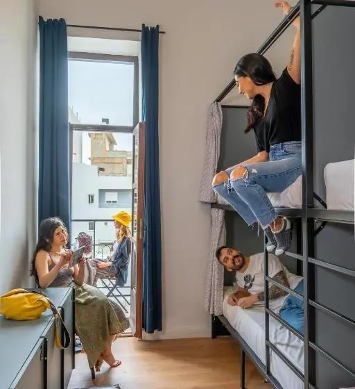 浴室共有スタンダード４人用ルーム, Intra Muros Hostel
