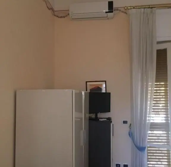 バルコニー付きスタンダードトリプルルーム, B&b Anfiteatro Campano