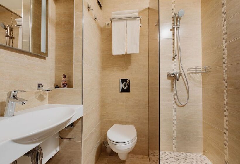 اتاق سوپریور, Helix