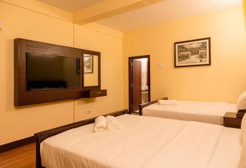 Suite Familiar, Aakash Rooms And Cottages