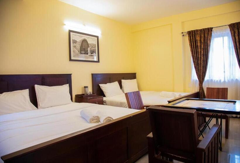 Suite Familiar, Aakash Rooms And Cottages