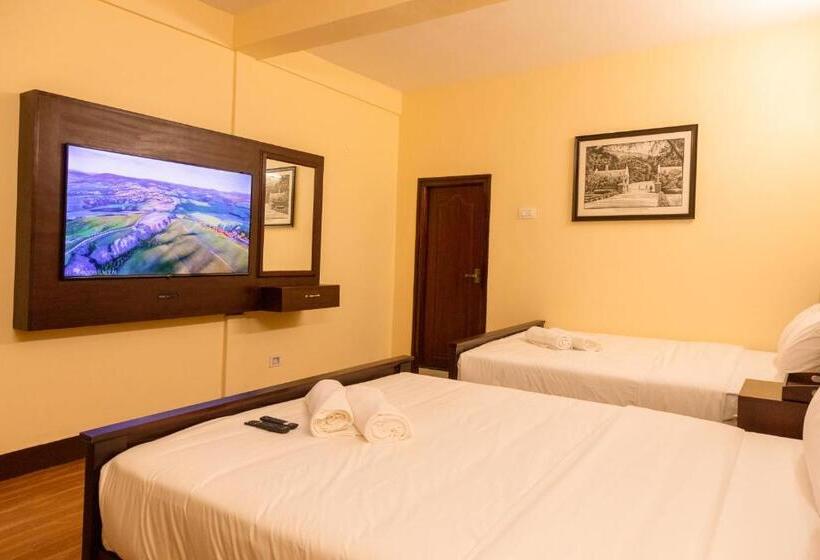 Suite Familiar, Aakash Rooms And Cottages