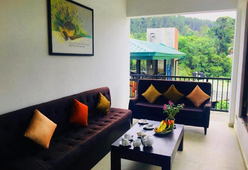 Quarto Familiar Superior, Spice Ella