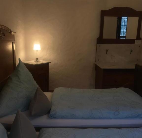 Standard room with outdoor bath, Zur Fledermaus