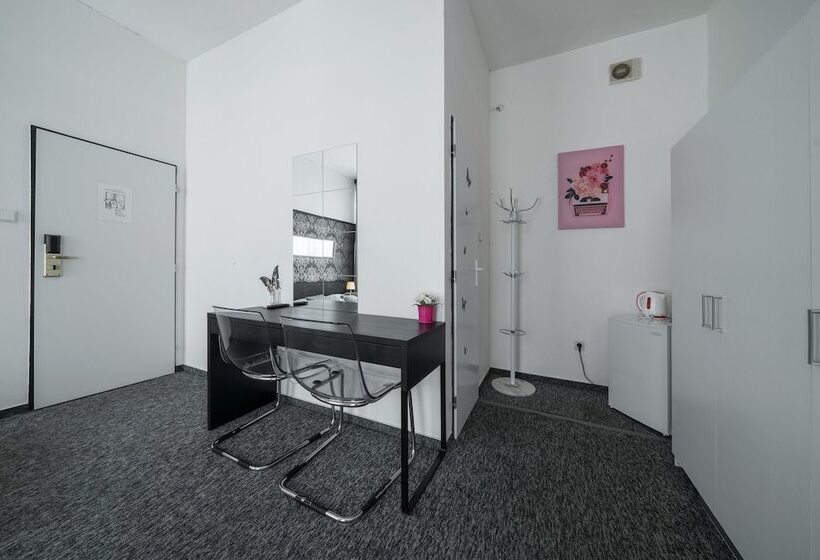 Номер Стандарт Трехместный, Penzion Homer Poděbrady