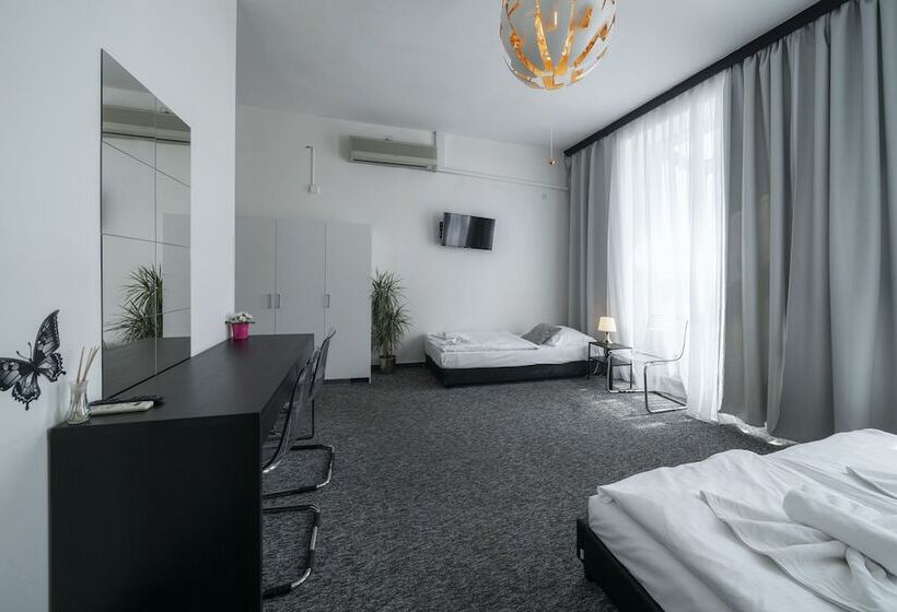 Номер Стандарт Трехместный, Penzion Homer Poděbrady