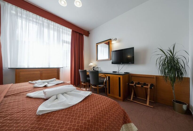 Номер Superior с Балконом, Penzion Homer Poděbrady