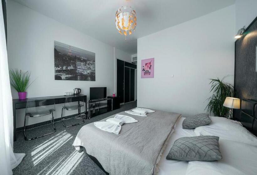 Номер Стандарт, Penzion Homer Poděbrady