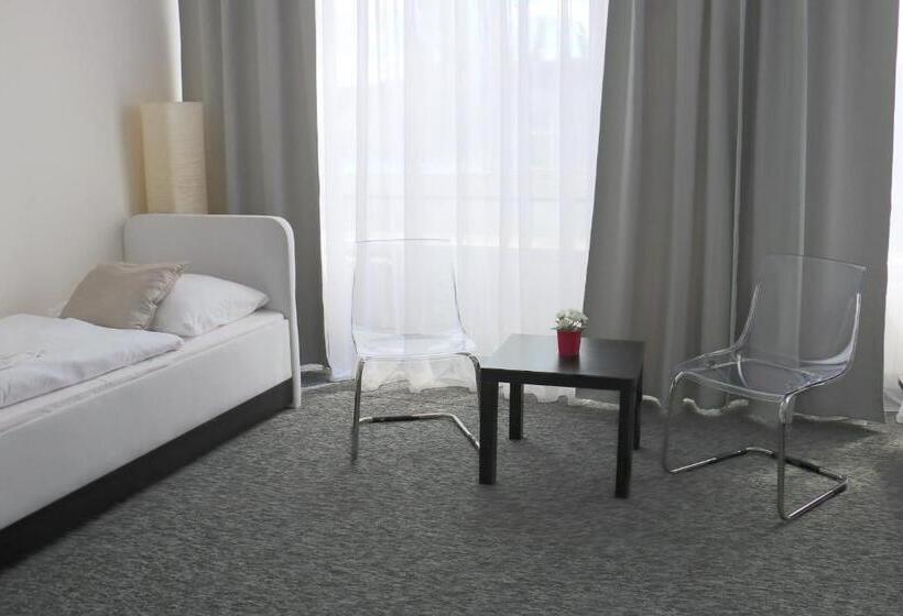 Четырехместный Номер Стандарт, Penzion Homer Poděbrady