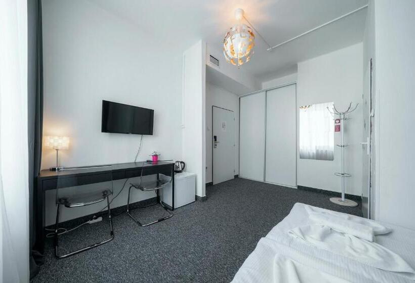 Номер Стандарт, Penzion Homer Poděbrady