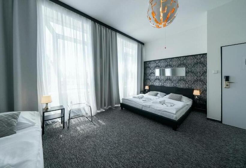 Номер Стандарт Трехместный, Penzion Homer Poděbrady