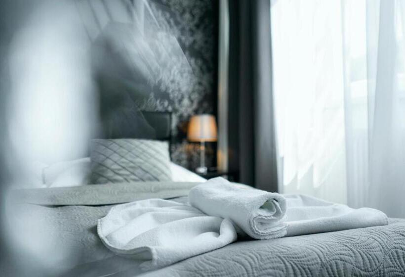 Номер Superior с Балконом, Penzion Homer Poděbrady