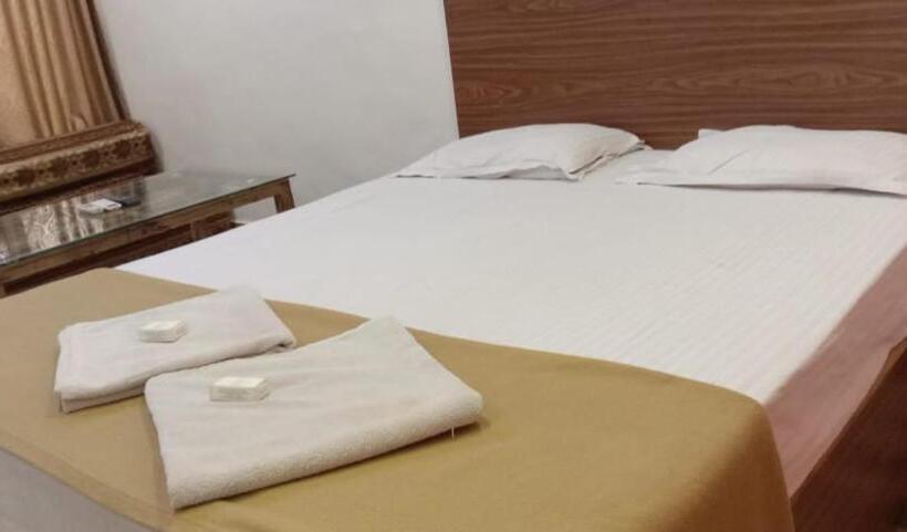 Standardrum, Garden Park View Hotel Matheran