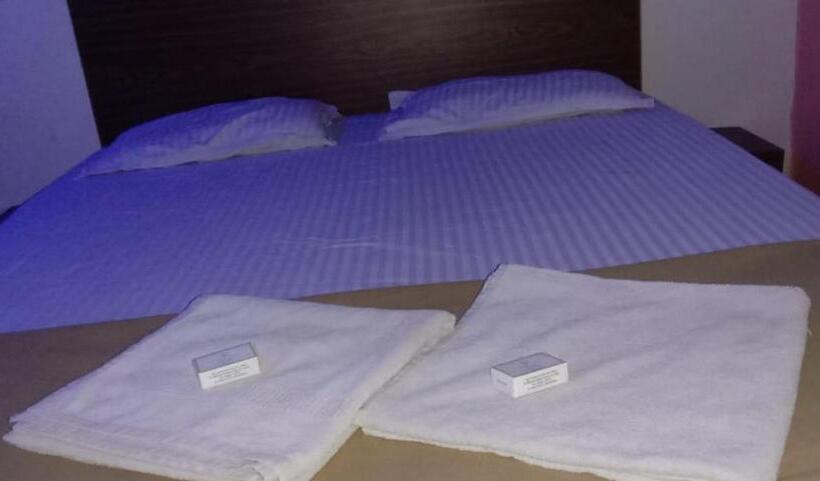 Standardrum, Garden Park View Hotel Matheran