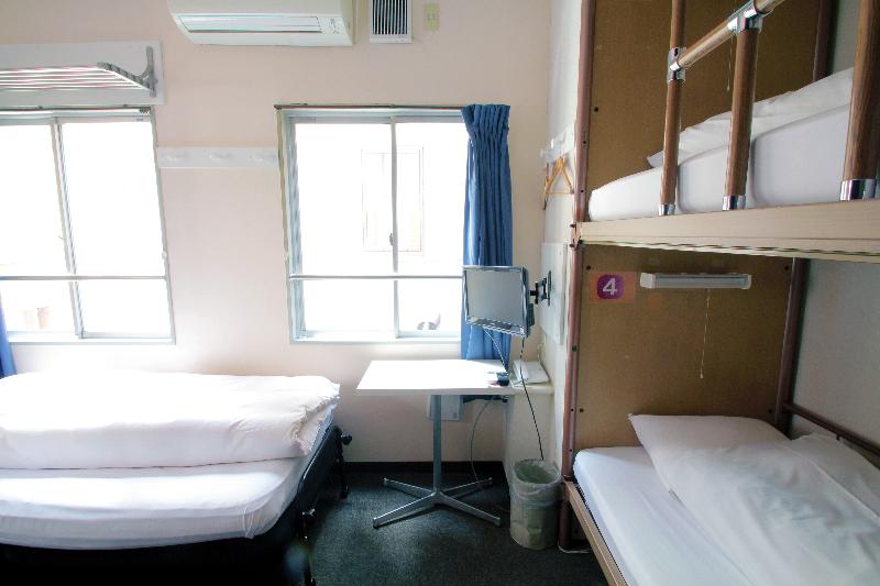 סוויטה דלוקס, Hartford House