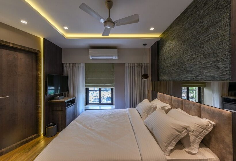 اتاق لوکس, Orient Regency