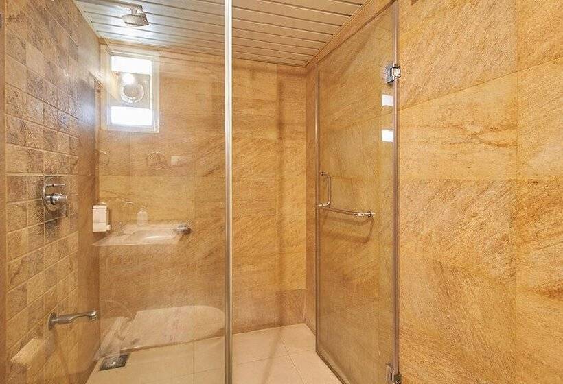 Номер Комфорт, The Evergrand Palace