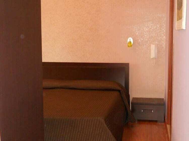 Deluxe Værelse, Olympus B&b