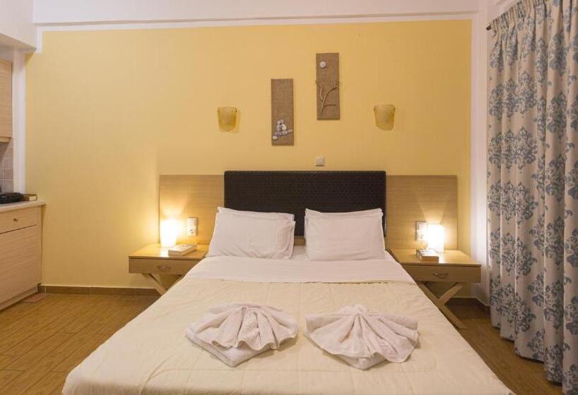 带1个卧室的带海景的公寓, Palataki