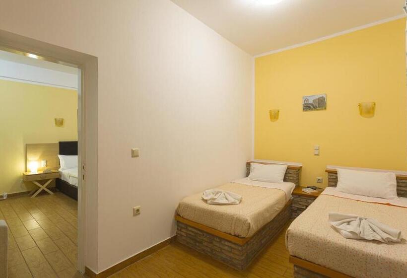 带1个卧室的带海景的公寓, Palataki