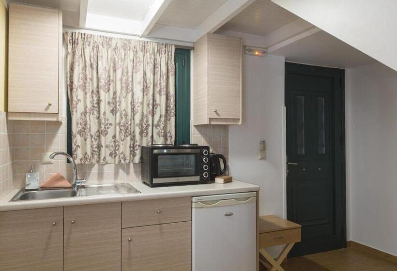 复式房间, Palataki