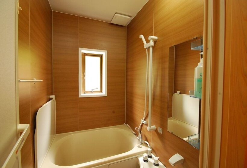 Deluxe Zimmer, 高野山 宿坊 西禅院  Koyasan Shukubo Saizenin