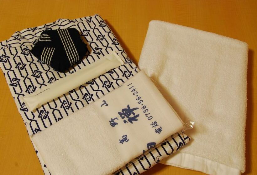 Deluxe Zimmer, 高野山 宿坊 西禅院  Koyasan Shukubo Saizenin