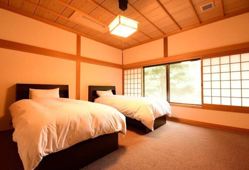 Deluxe Zimmer, 高野山 宿坊 西禅院  Koyasan Shukubo Saizenin