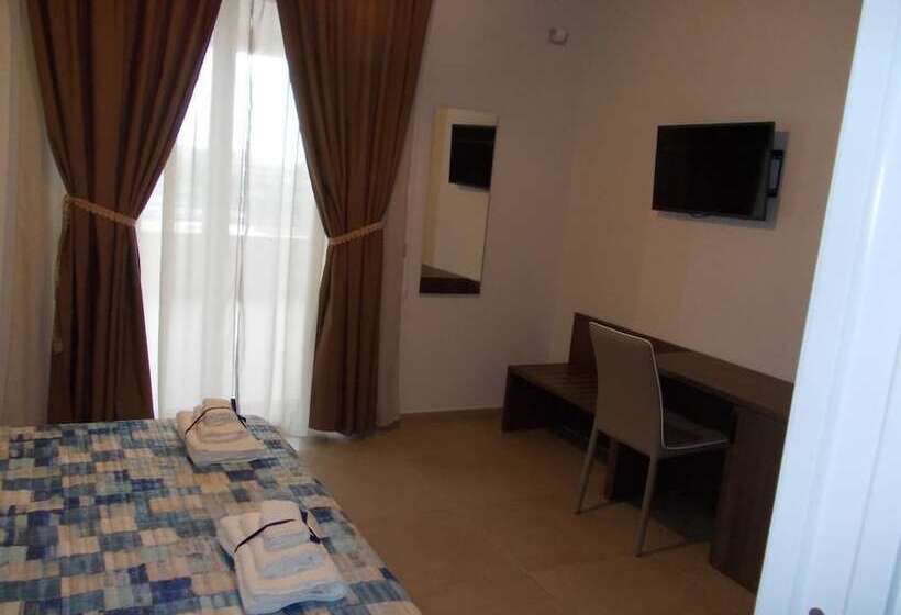 プールビュースタンダードルーム, Villa Lauro Luxury B&b