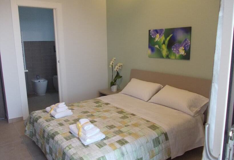 プールビュースタンダードルーム, Villa Lauro Luxury B&b