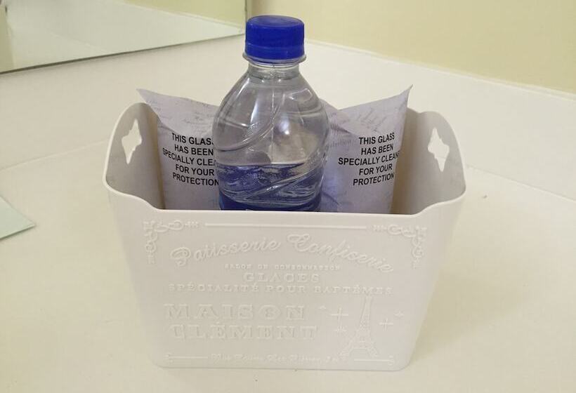 Executive Rum, Daffodils Spice Court