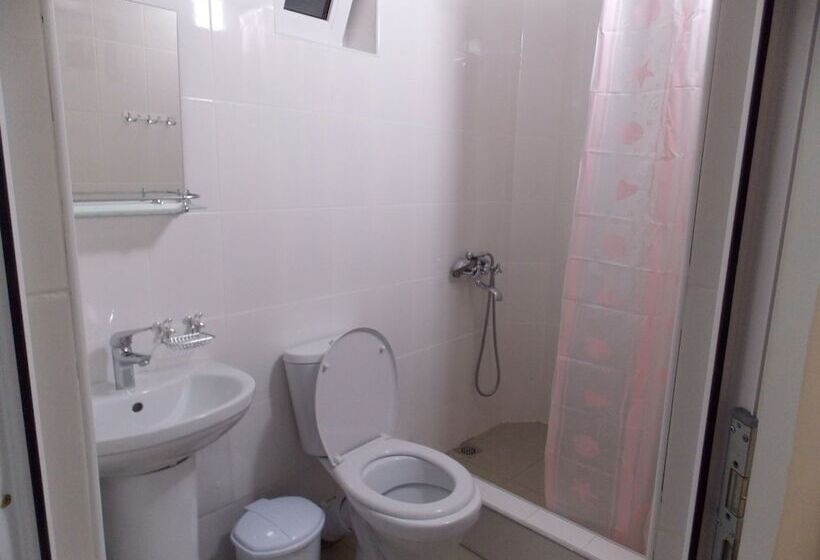 اتاق استاندارد چهار تخته, Sandal